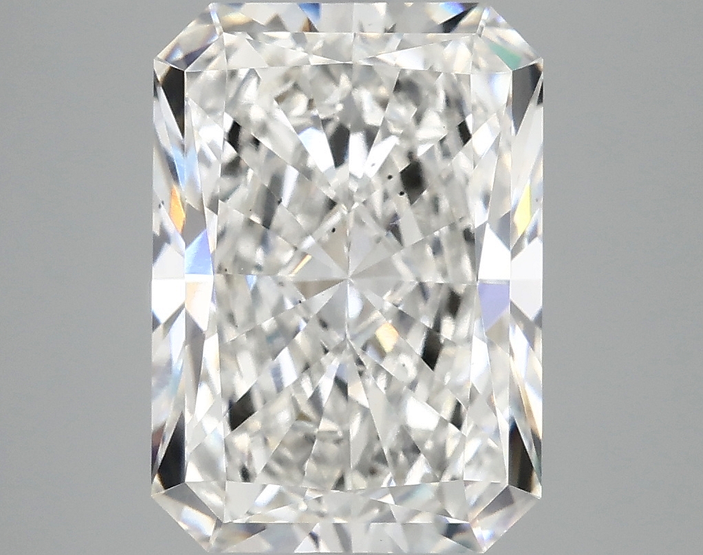 5.12ct Radiant lab-grown diamond
