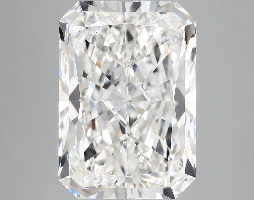5.16ct Radiant lab-grown diamond