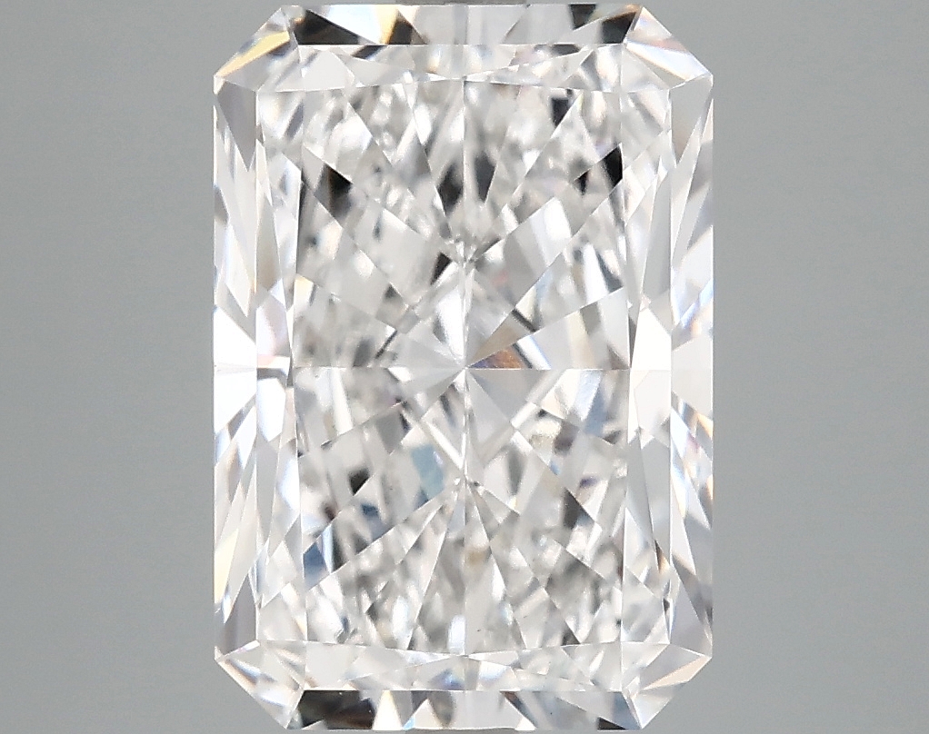 5.20ct Radiant lab-grown diamond