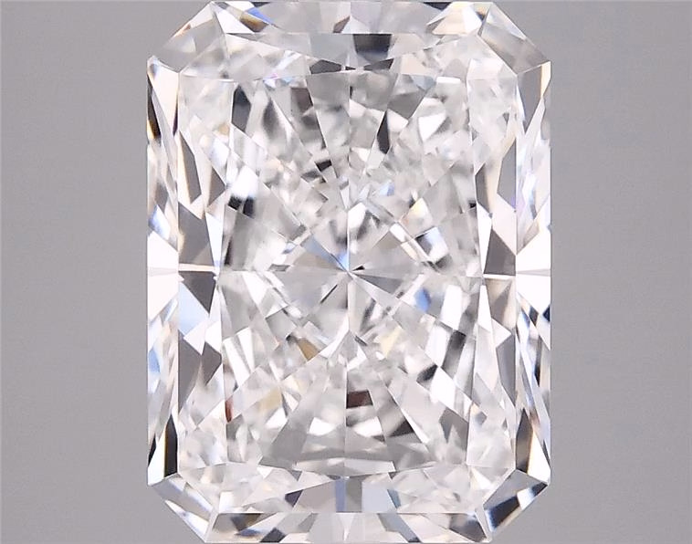 Representative supplier photo for VY-61460619 Radiant lab-grown diamond