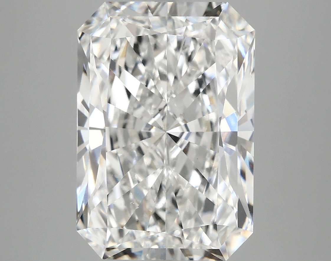 5.74ct Radiant lab-grown diamond