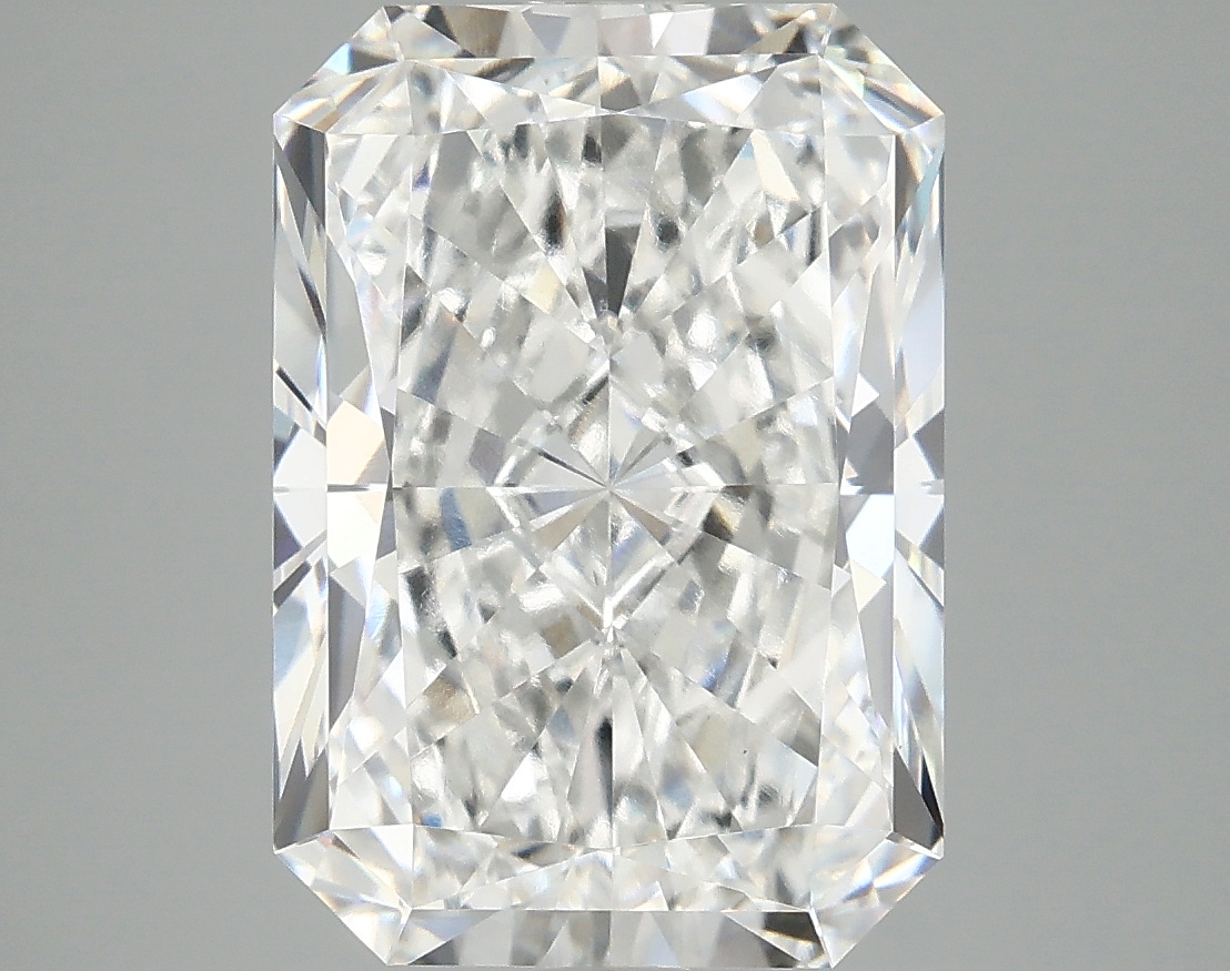 5.87ct Radiant lab-grown diamond