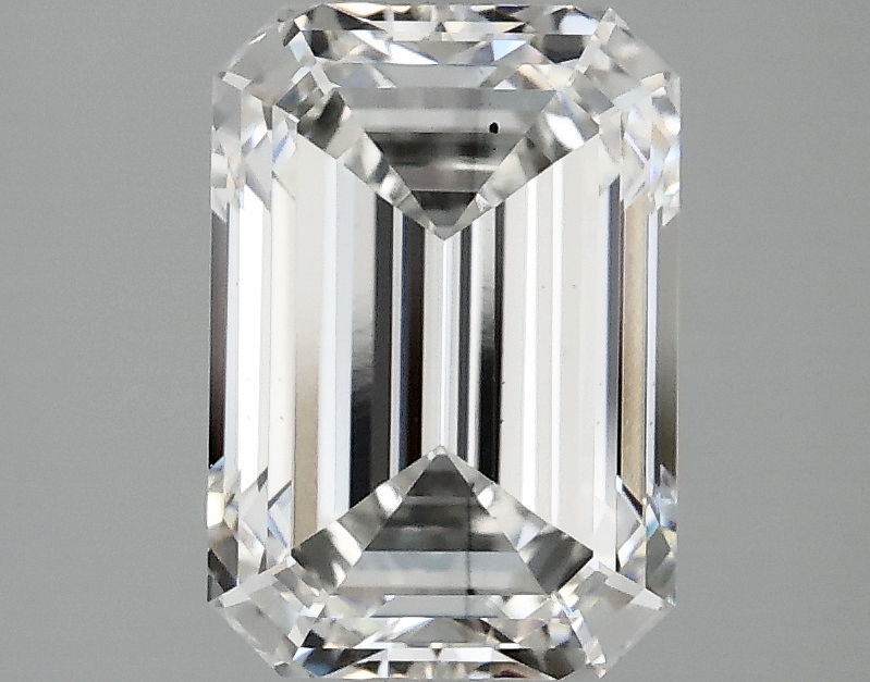 2.56ct Emerald lab-grown diamond