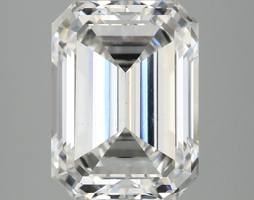 3.82ct Emerald lab-grown diamond